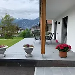 Oliver, Axams * インスブルック
